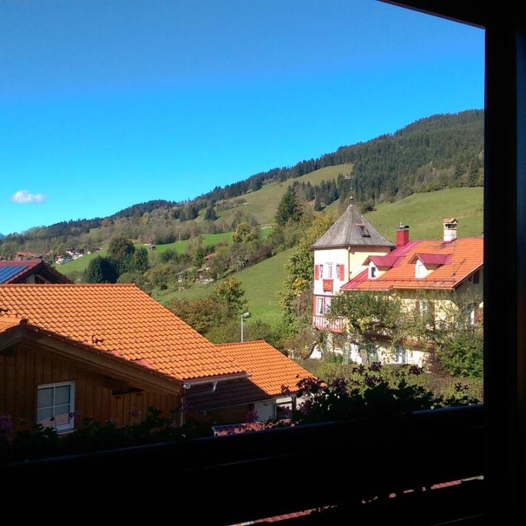 Landhaus Via Decia - Bad Hindelang PLUS Partner - Apartment mit Blick auf die Berge - 1