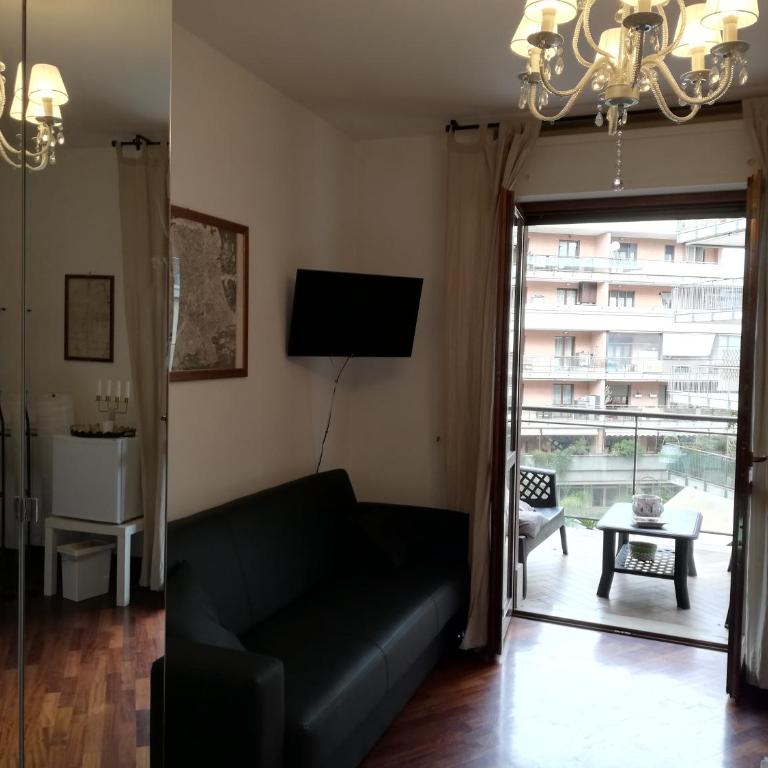 Leonardo Rome Holidays - King Room with Balcony - 5