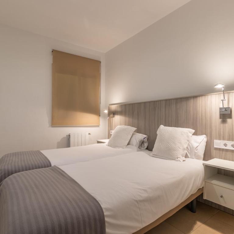 FUN BUILDING APARTMENTS by HOMEABOUT - Superior 2BR 2BT & Private Exterior Balcony - 8