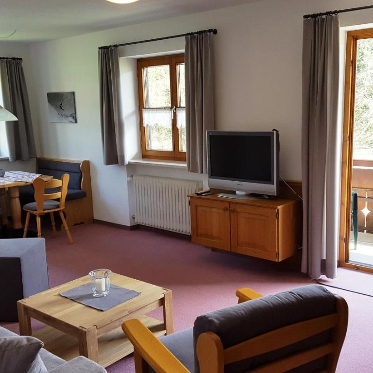 Landhaus Via Decia - Bad Hindelang PLUS Partner - Apartment mit Blick auf die Berge - 9