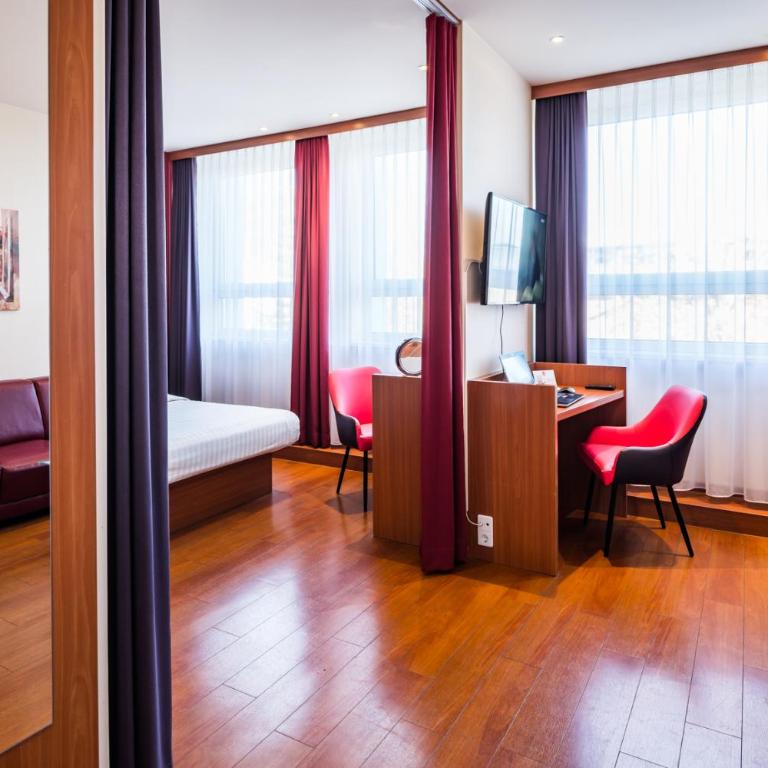 Star G Hotel München Schwabing - Deluxe Family Room - 1