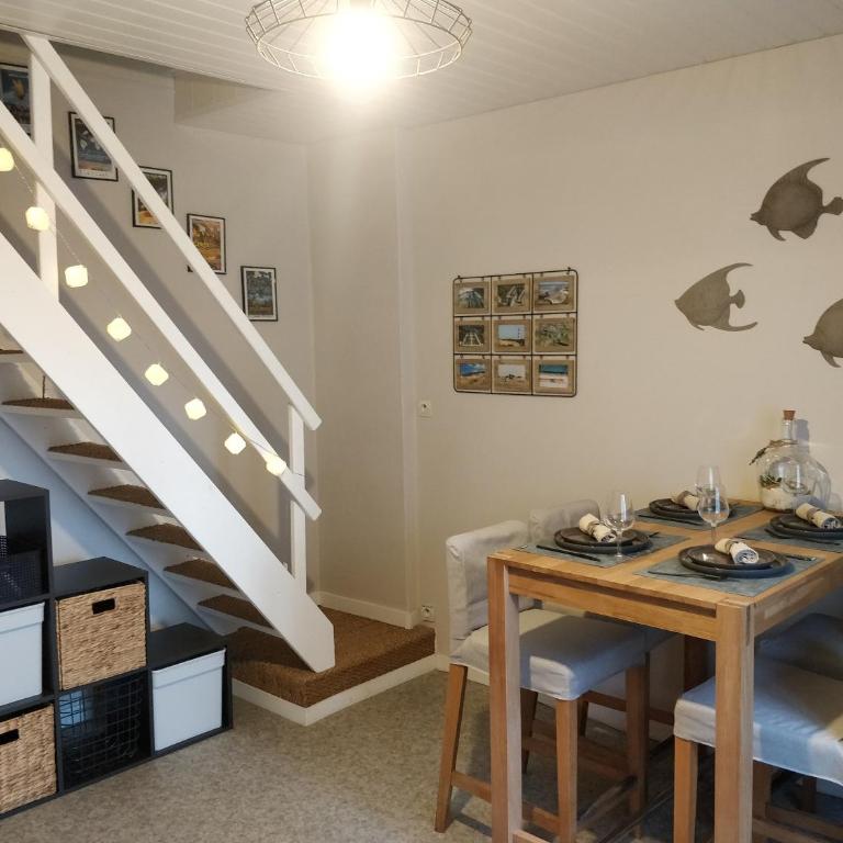 LES JACINTHES - Two-Bedroom Apartment - 3