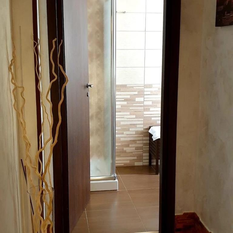Jadore Monic - Camera Quadrupla con Bagno Privato - 3