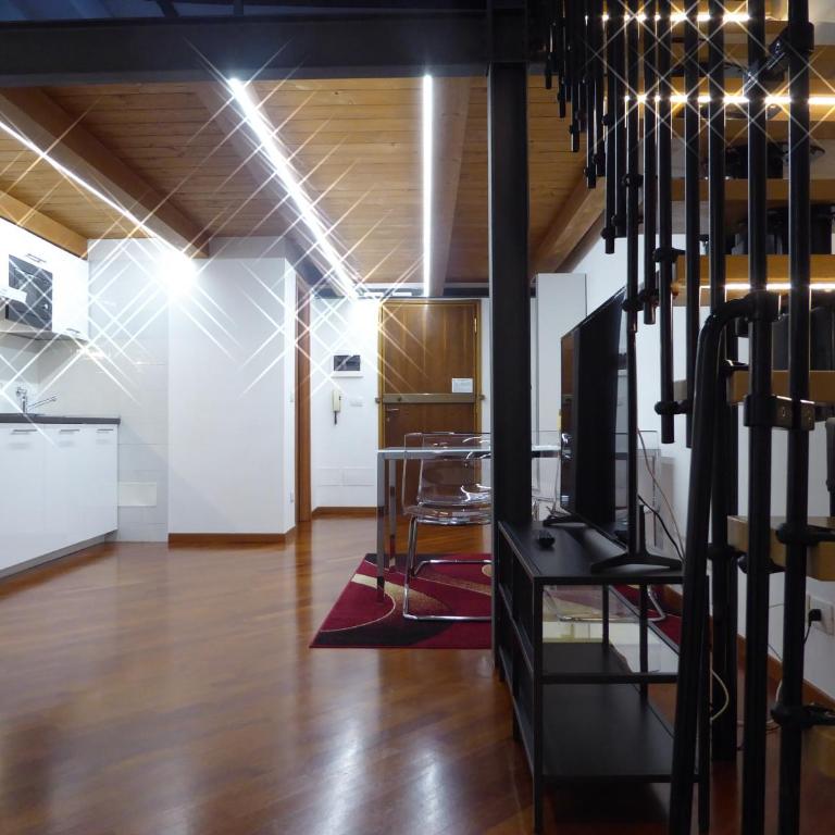 Giudei House Suite Bologna - Appartamento su 2 Livelli - 8