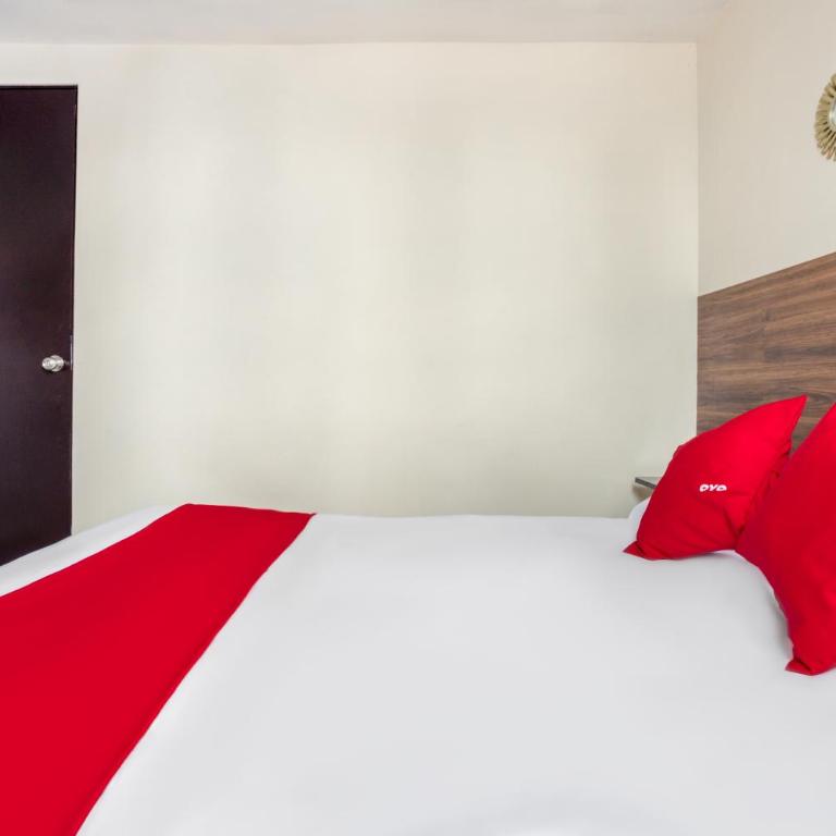 Hotel Suites Puebla - Habitación Cuádruple Estándar - 6