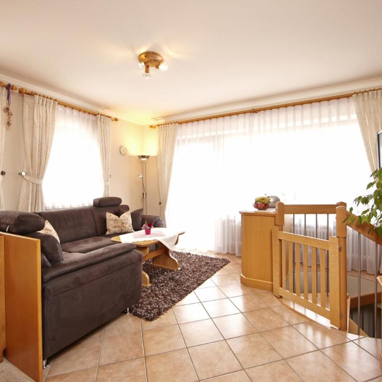 Gästehaus Marianne - Familienzimmer mit Bergblick - 3