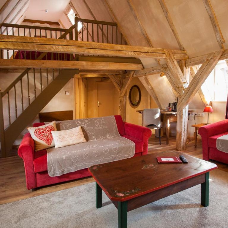 Hotel Beaucour - Suite Duplex avec Baignoire Balnéo - 1