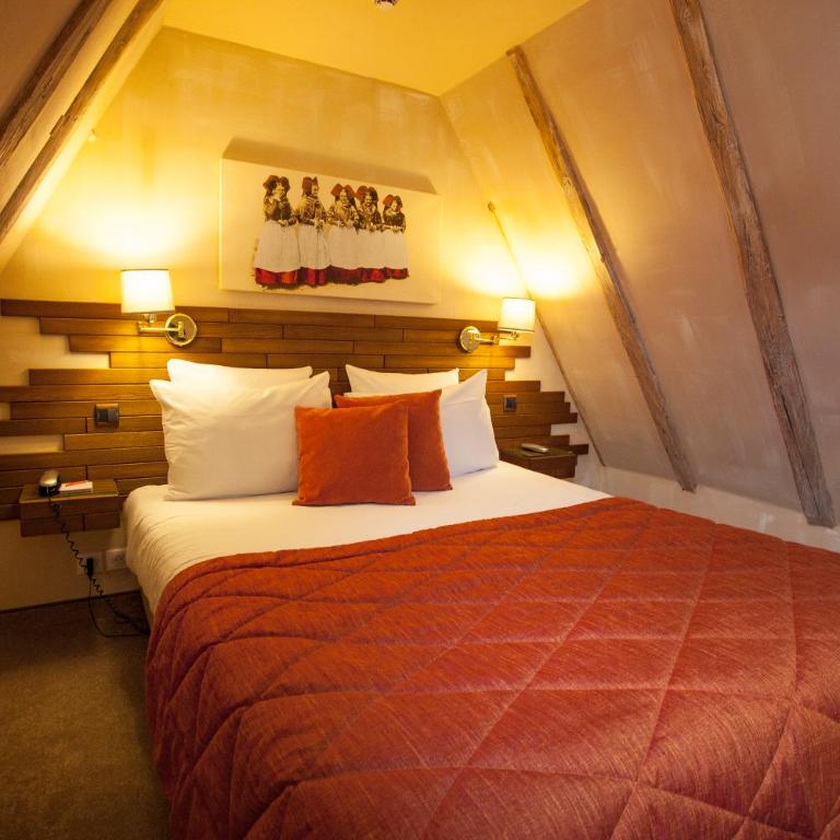 Hotel Beaucour - Suite Duplex avec Baignoire Balnéo - 5