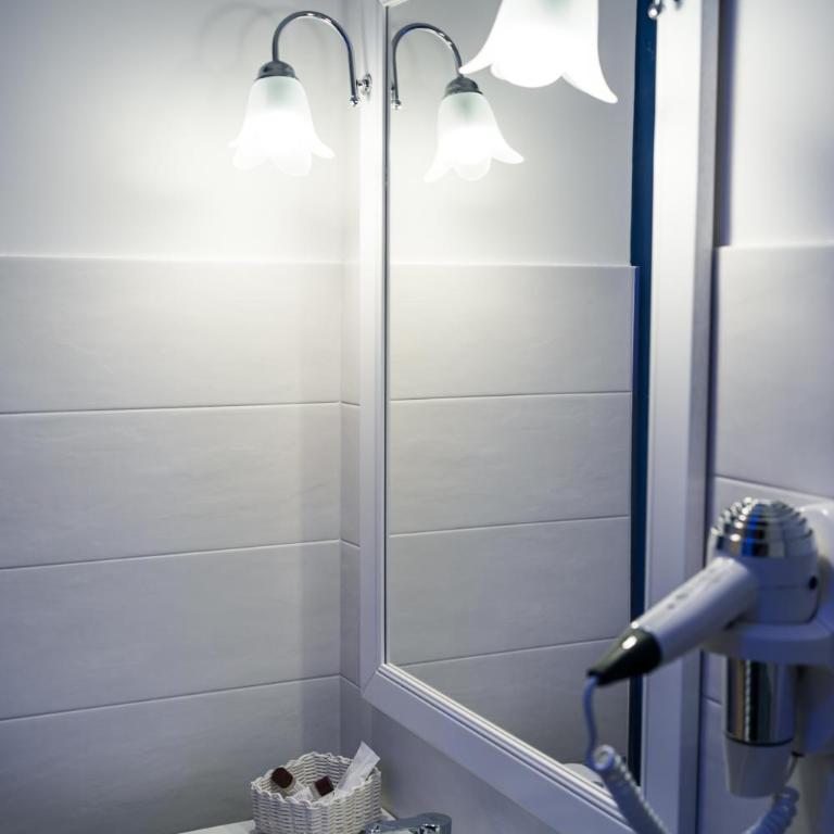 LE BERCEAU - Camera Deluxe (2 Adulti + 1 Bambino) - 5