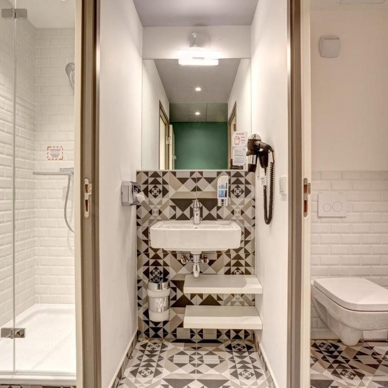 MEININGER Hotel Paris Porte de Vincennes - Habitación de 5 camas - 5