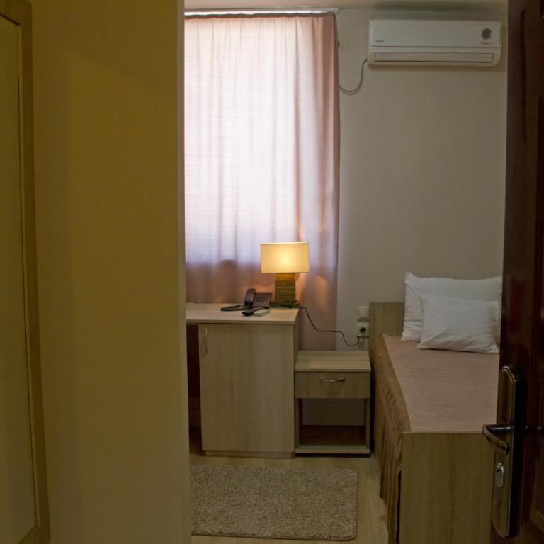 Garni Hotel Tri O - Twin Room - 13