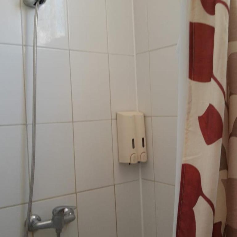 El Mirador De Valparaiso - Habitación Doble con baño privado externo - 2 camas - 5