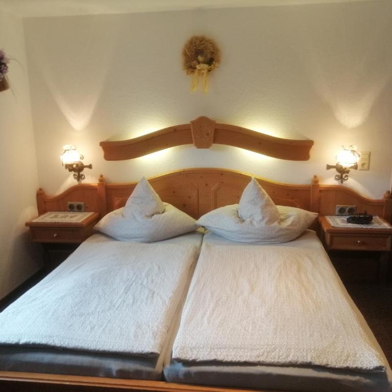 Gästehaus Marianndl - Doppelzimmer mit Balkon - 7