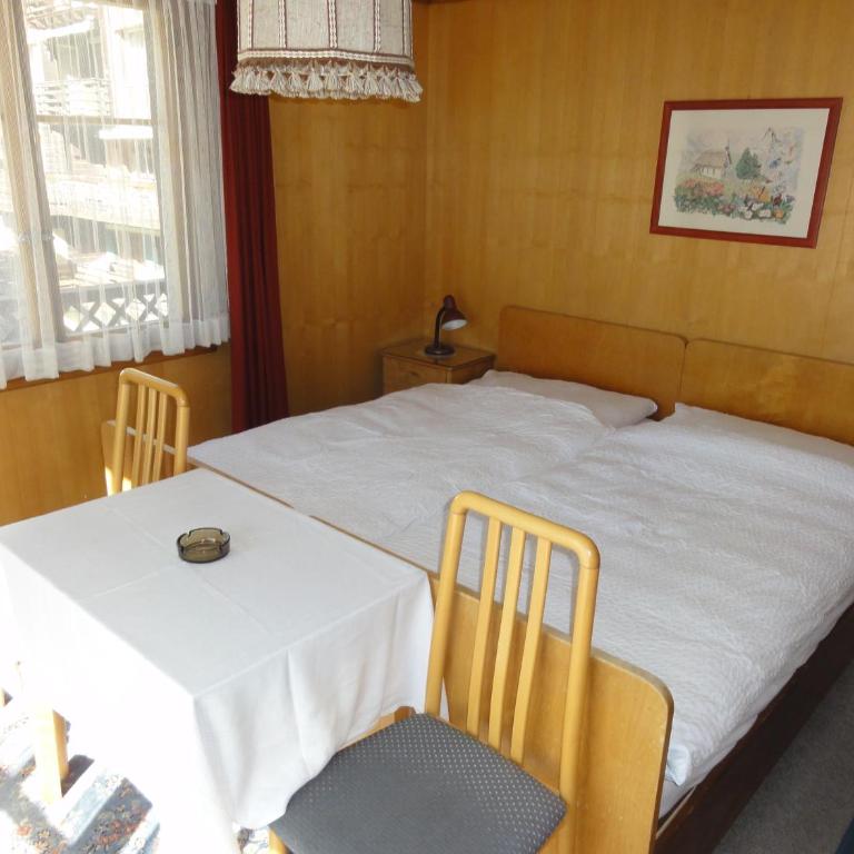 Hotel Cima - Doppelzimmer mit Bad - 8