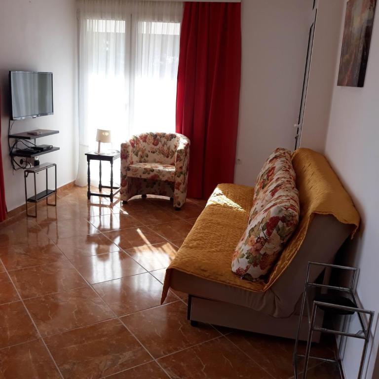 Apartments Jovanic with 2 bedrooms - Penthaus Apartman - 7
