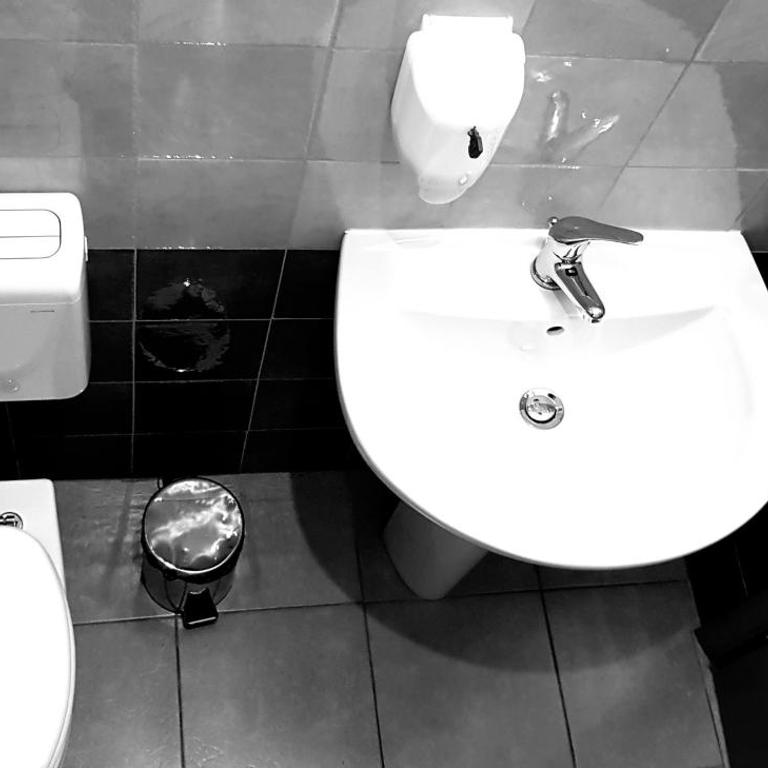 Rome Winners Home Guesthouse - Camera Tripla con Bagno Privato - 10