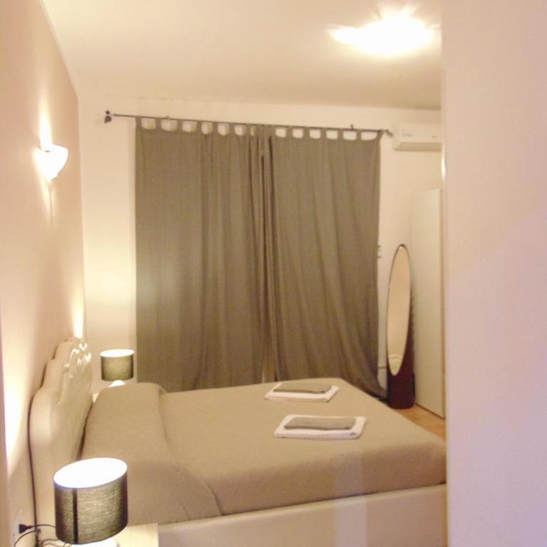 Rome Winners Home Guesthouse - Camera Matrimoniale Deluxe con Balcone - 10