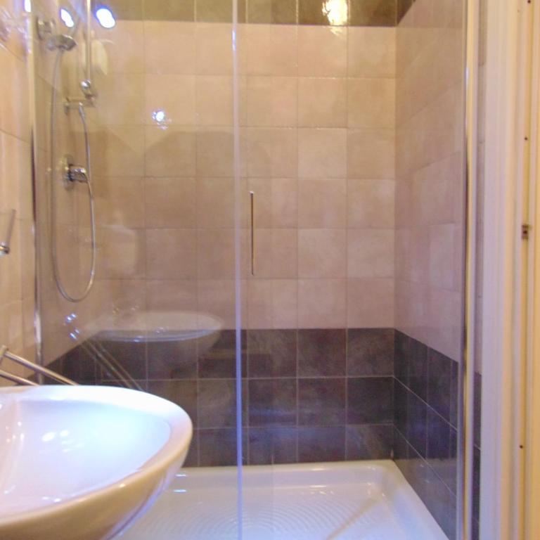 Rome Winners Home Guesthouse - Camera Matrimoniale Deluxe con Balcone - 2