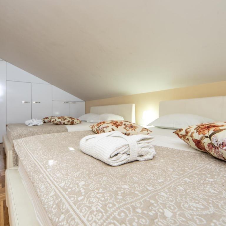 F Apartmani Kragujevac - Two-Bedroom Apartment with Sauna - 12