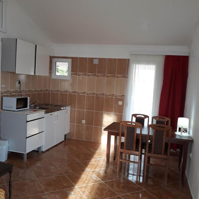 Apartments Jovanic with 2 bedrooms - Penthaus Apartman - 6