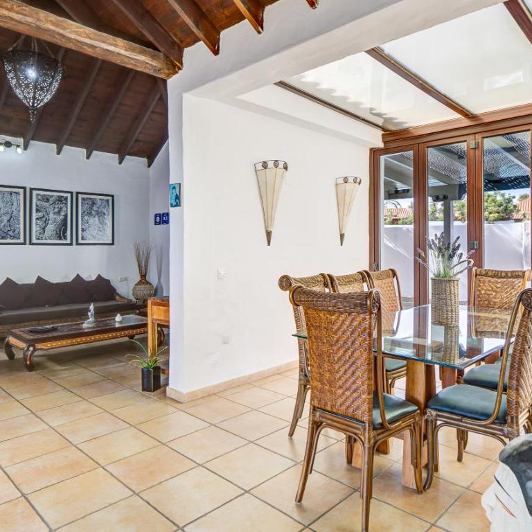 Villa Sávila - Four-Bedroom Villa - 12