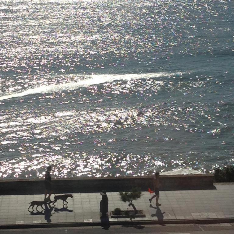 Depto 3 Ambientes Zona Playa Grande Frente al Mar - Two-Bedroom Apartment - 4