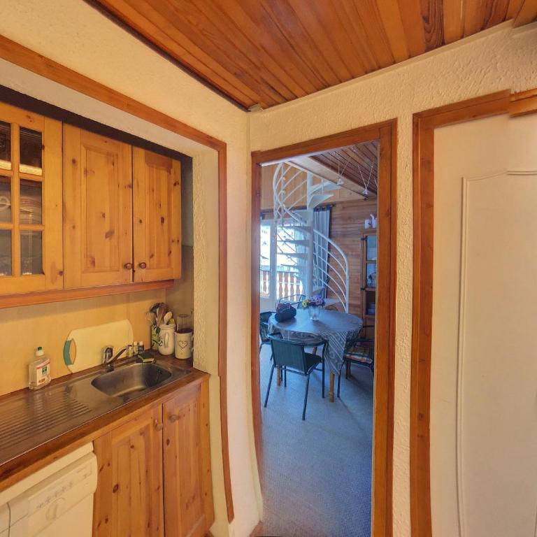 Appartement 8 Pers Centre Station Carroz (ARA32) - Apartment - 4