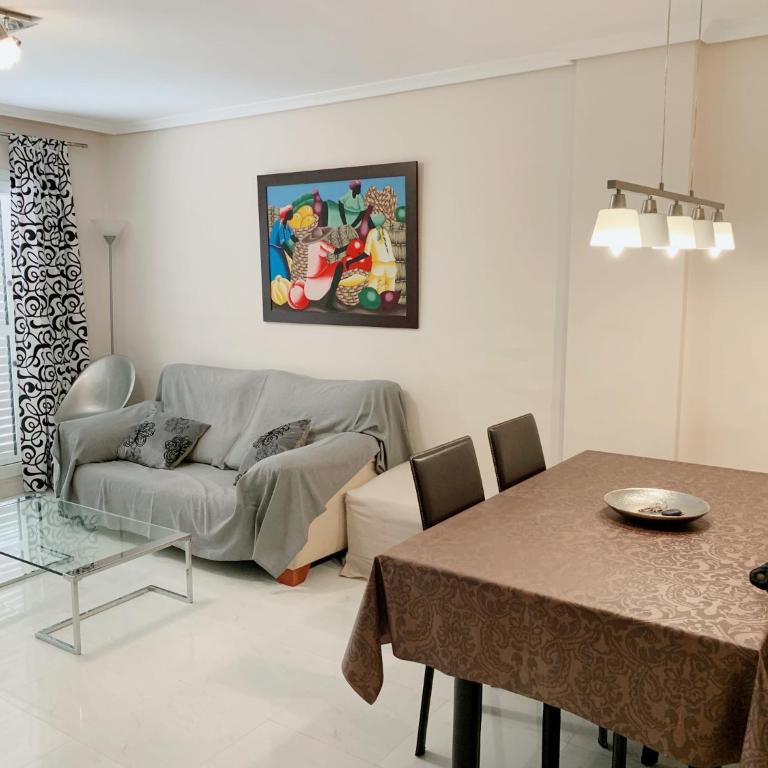Apartamento Nuevo con Gran Terraza y Wifi en Canet - Apartamento de 2 dormitorios con terraza - 4