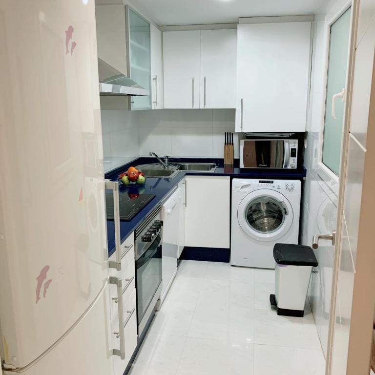 Apartamento Nuevo con Gran Terraza y Wifi en Canet - Apartamento de 2 dormitorios con terraza - 8