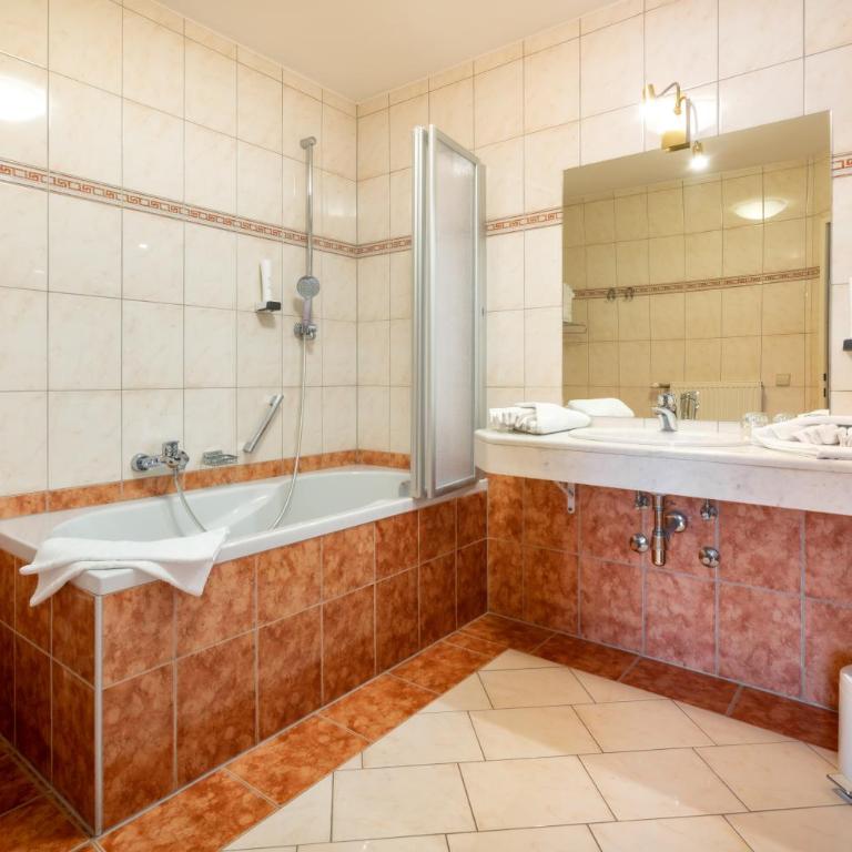 Hotel Erlenhof - Superior Doppelzimmer - 11