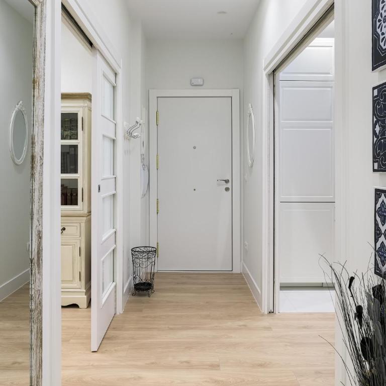 Bilbao Centro con opción de Parking - Three-Bedroom Apartment - 6