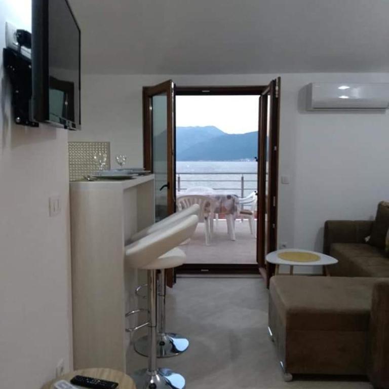 Sea View Penthouse - Two-Bedroom Apartment - 13