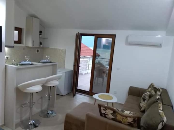 Sea View Penthouse - Two-Bedroom Apartment - 15