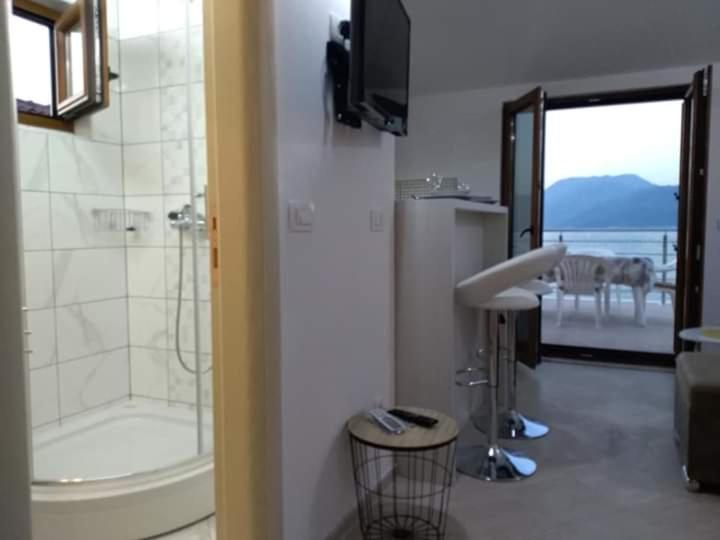 Sea View Penthouse - Two-Bedroom Apartment - 19