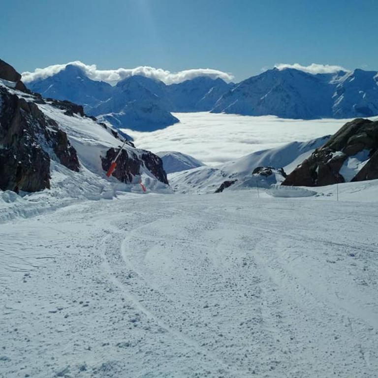 Chalet Apartment Oz Station 4 star T3 well equipped & next to pistes - Appartement 2 Chambres - 9