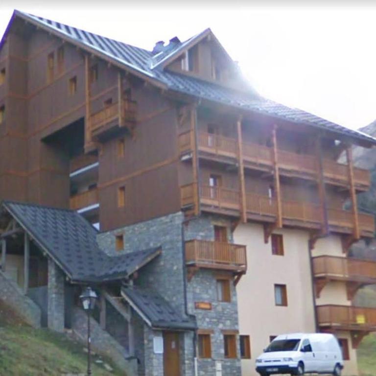 Chalet Apartment Oz Station 4 star T3 well equipped & next to pistes - Appartement 2 Chambres - 12
