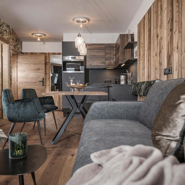 Platzhirsch Apart & Mayrhofen - Apartment mit Balkon - 10