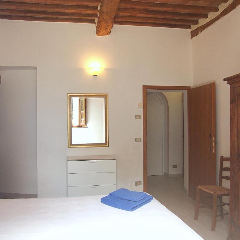 Nell'Antica Torre di Fronte a Siena - Appartamento con 3 Camere da Letto - 11