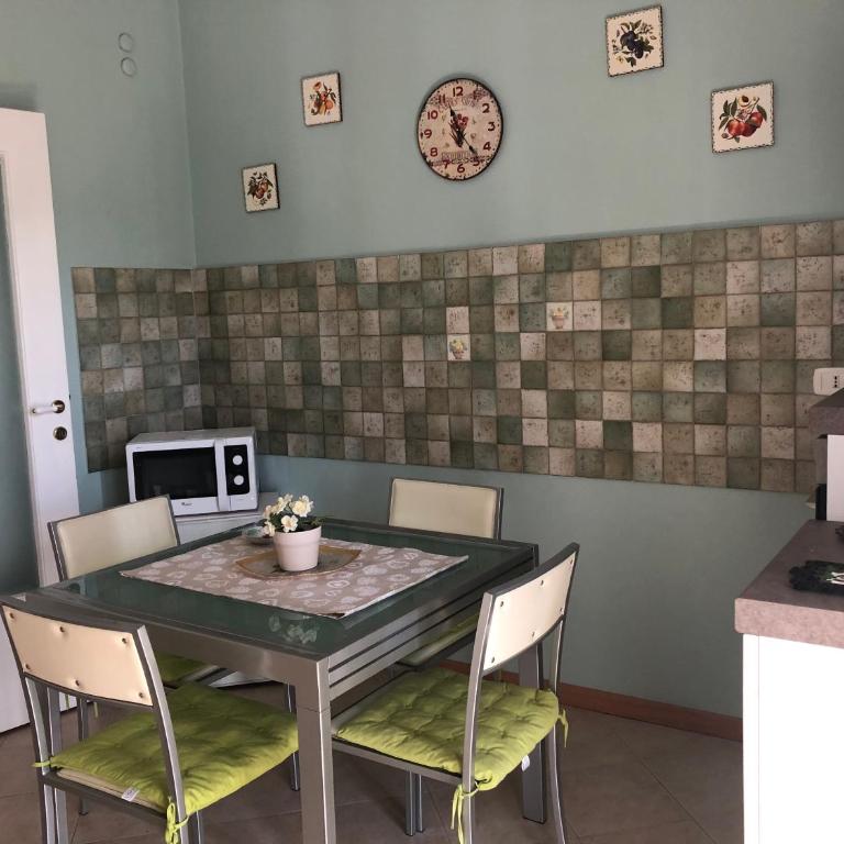 La Maison Blanche - Two-Bedroom Apartment - 97
