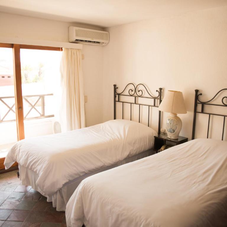 Hotel De La Barra - Economy Twin Room - 4