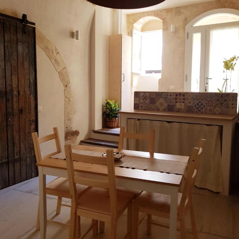 DAMA - Two-Bedroom Apartment - 10