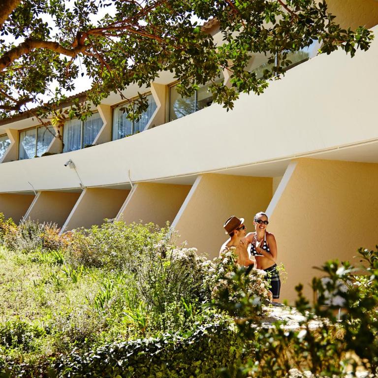 Hotel Restaurant La Vague de Saint Paul - Chambre Double Supérieure avec Terrasse - Rez-de-Jardin - 8