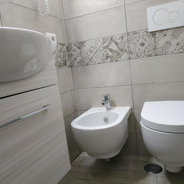 CASA ANNIO Holiday Viterbo - Appartamento Familiare con 1 Camera da Letto - 14