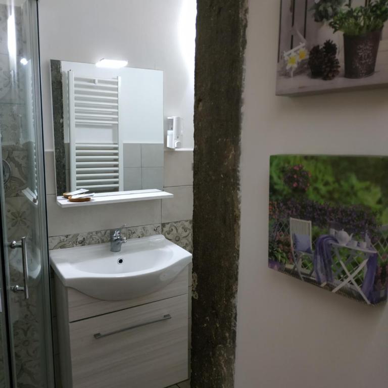 CASA ANNIO Holiday Viterbo - Appartamento Familiare con 1 Camera da Letto - 16