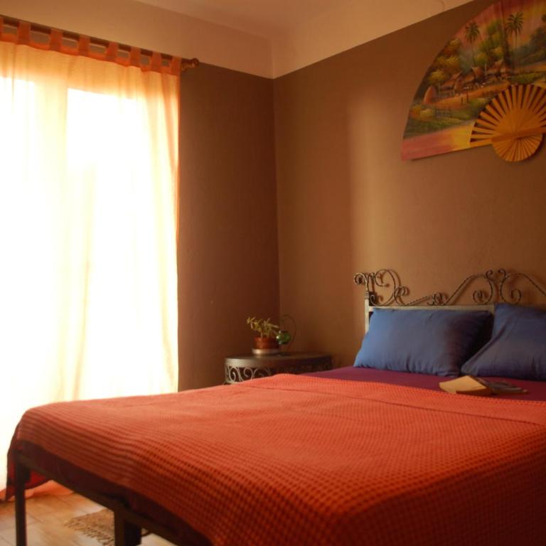 Hostel Anton - Dvokrevetna Soba sa Bračnim Krevetom i Zajedničkim Kupatilom - 4