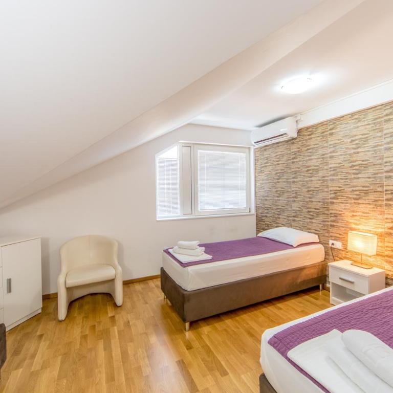 F Apartmani Kragujevac - Standardni Trokrevetni Studio - 8