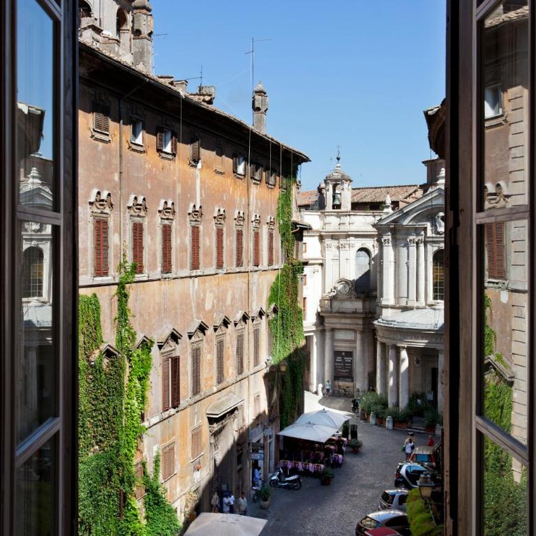 MyNavona - Camera Superior Matrimoniale/Doppia con Letti Singoli con Vista Città - 3