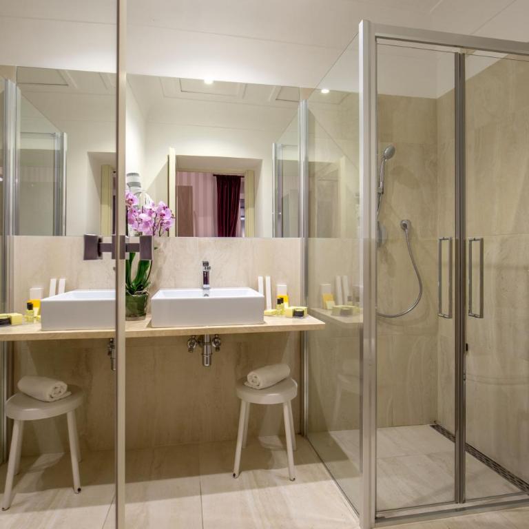 Hotel Nord Nuova Roma - Camera Deluxe Matrimoniale/Doppia con Letti Singoli - 2