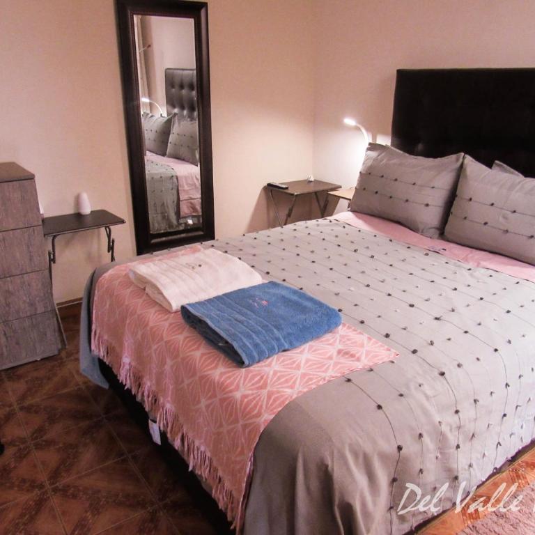 Del Valle House - Six-Bedroom House - 91