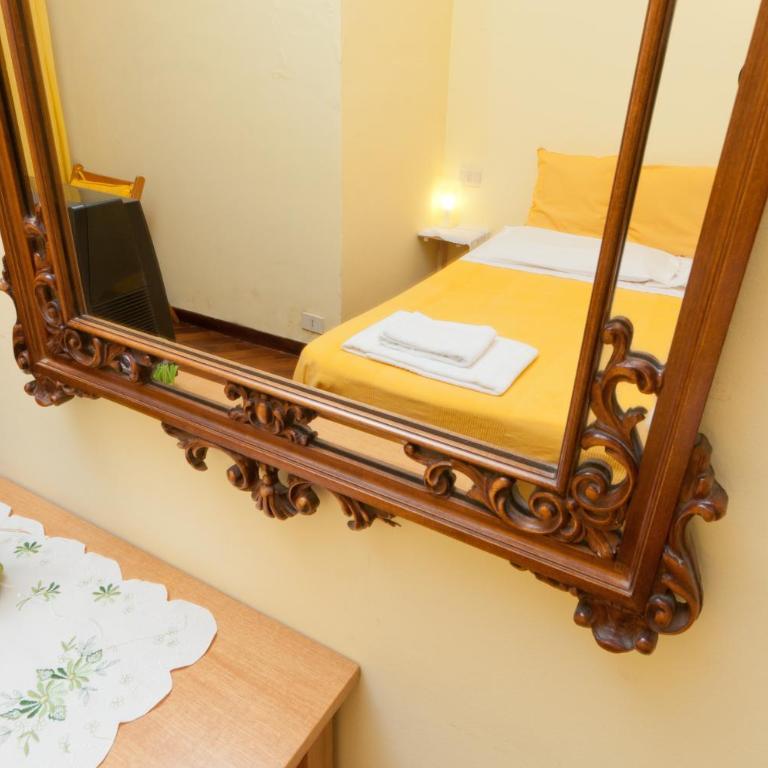B&B A Casa Di Nancy - Camera Matrimoniale/Doppia con Letti Singoli con Bagno Privato Esterno - 1